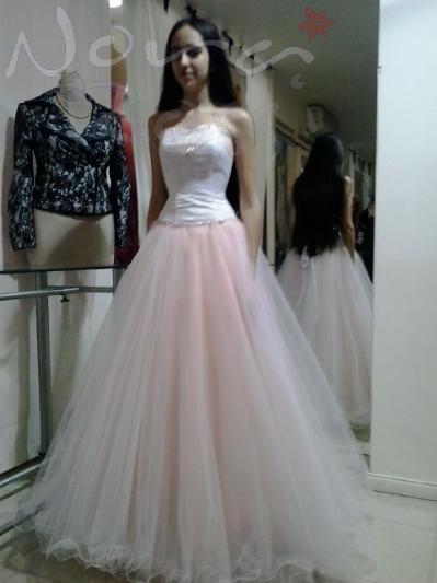 Vestidos de 15 sales años de tul